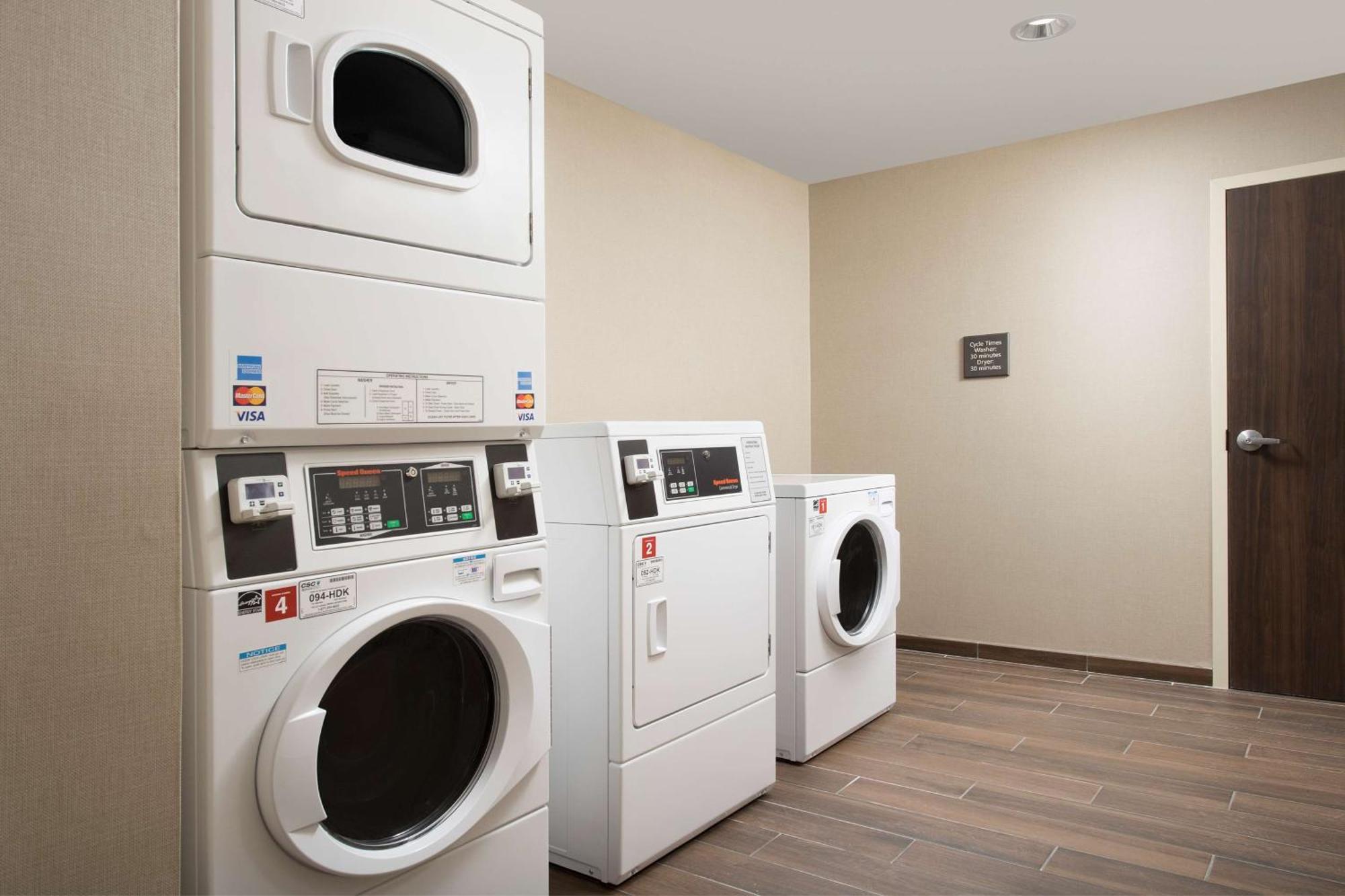 Hampton Inn & Suites San Antonio Lackland Afb Seaworld Buitenkant foto