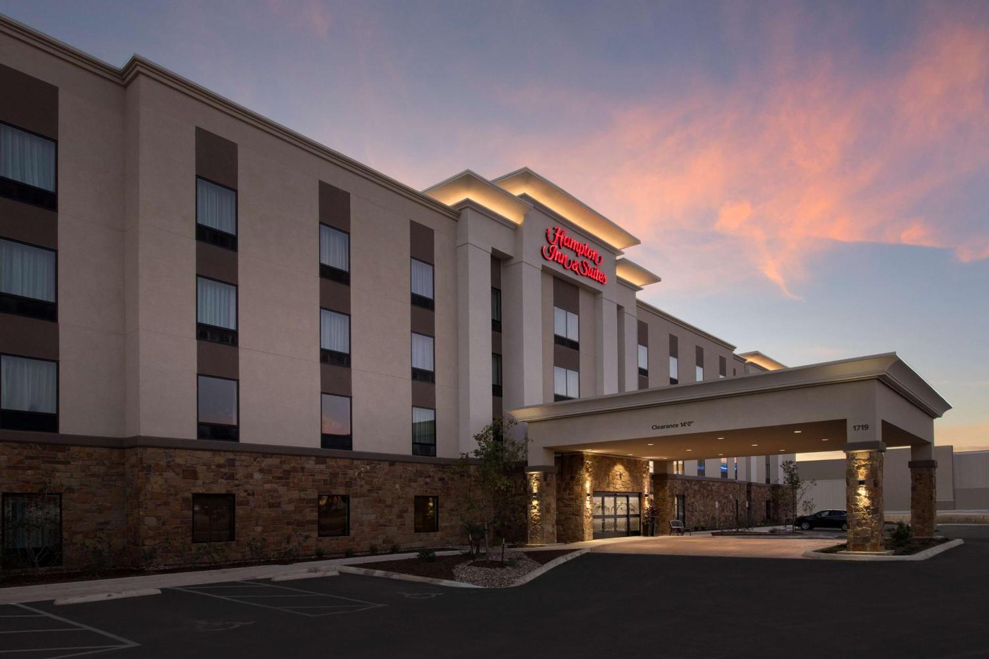 Hampton Inn & Suites San Antonio Lackland Afb Seaworld Buitenkant foto
