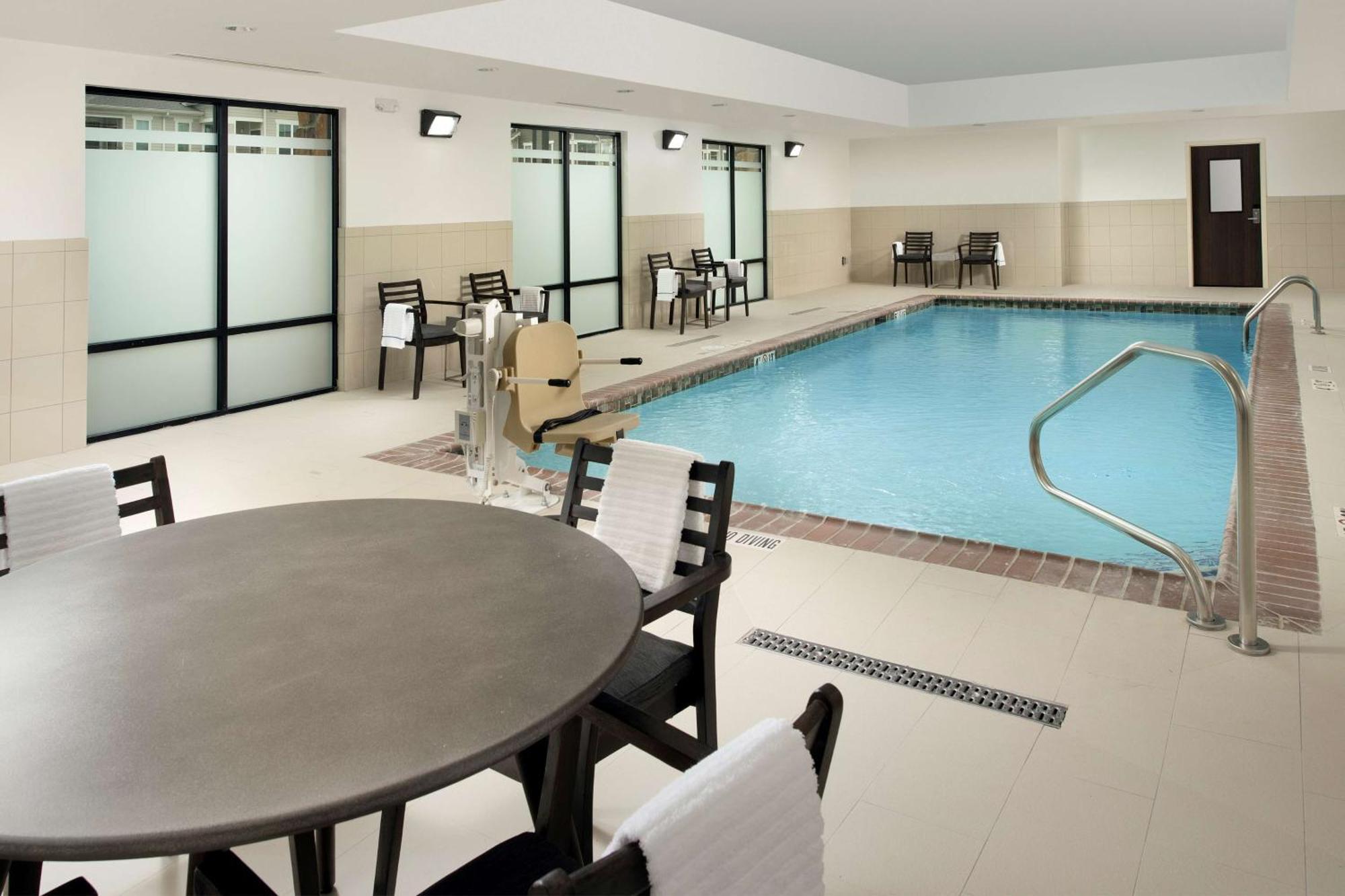 Hampton Inn & Suites San Antonio Lackland Afb Seaworld Buitenkant foto