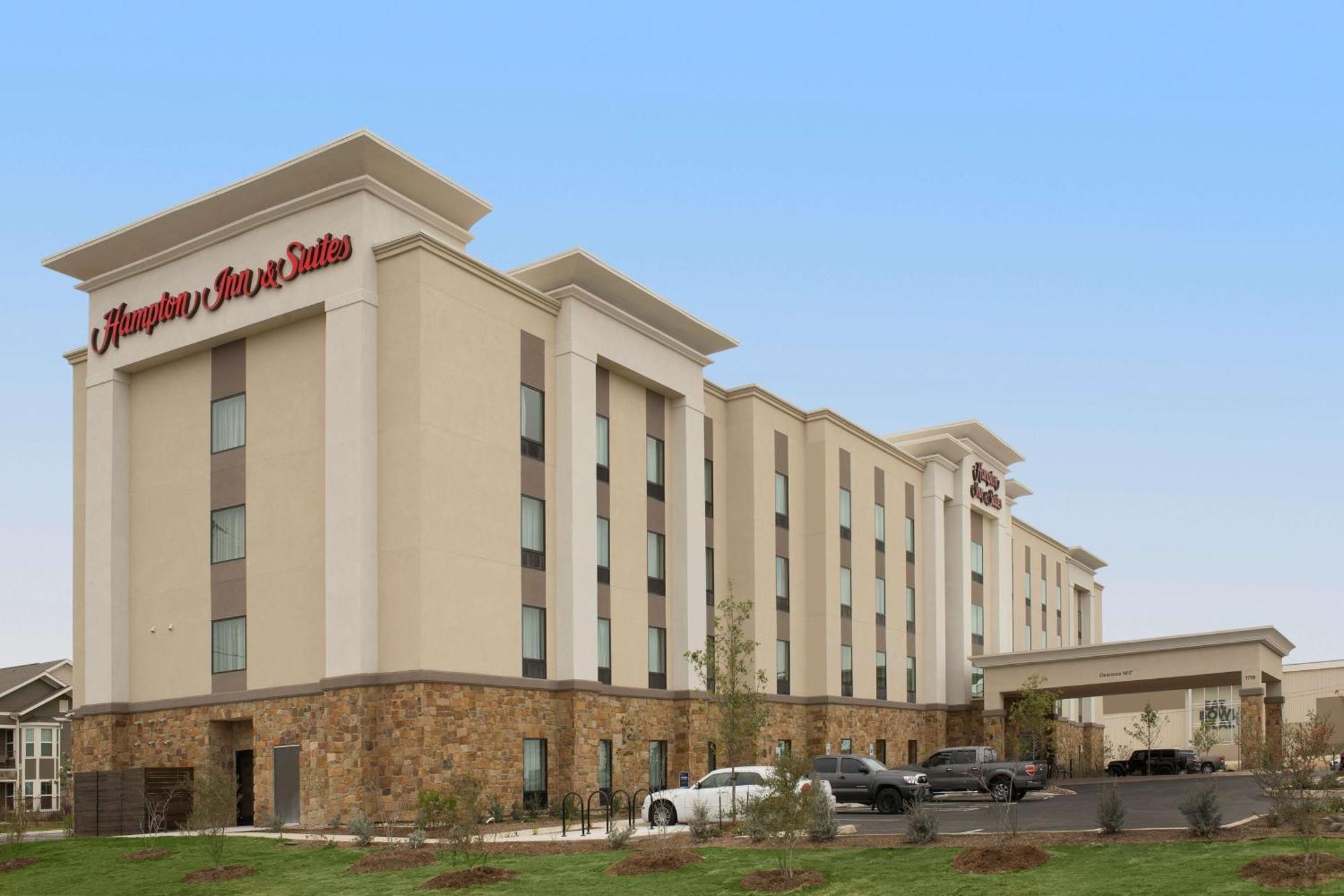 Hampton Inn & Suites San Antonio Lackland Afb Seaworld Buitenkant foto